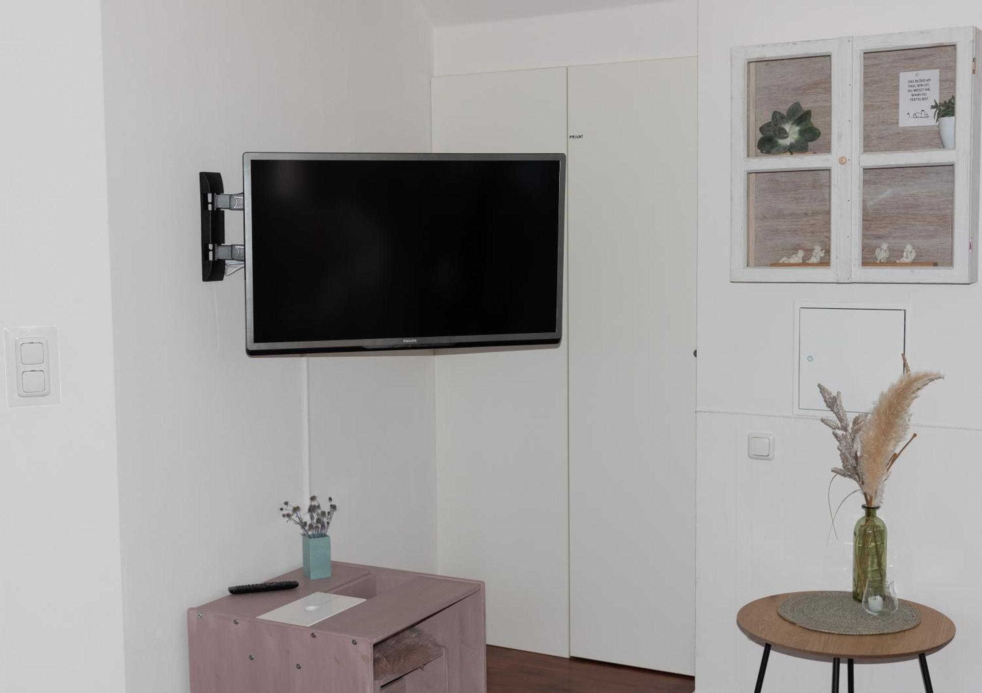 Moderne, gemütliche DG-Wohnung in ruhiger Lage Neunburg vorm Wald Exterior foto